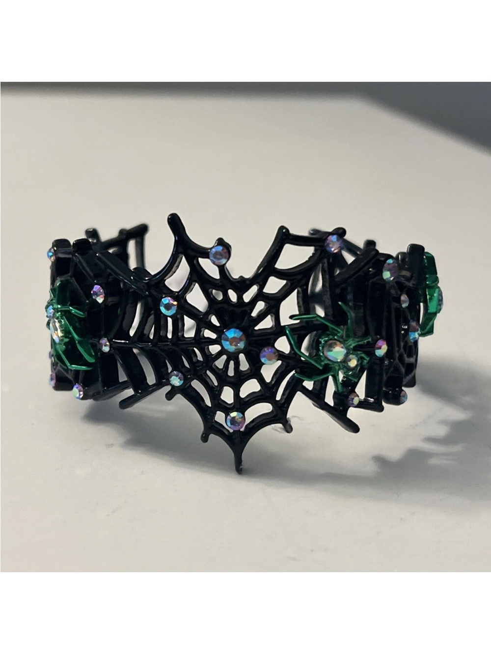 Betsey Johnson Spider Cuff Bracelet Web Glow In The Dark Rare NEW Halloween